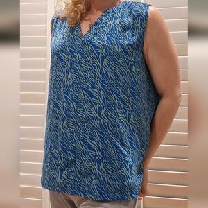 NYDJ Blue and Green Patterned Sleeveless Blouse